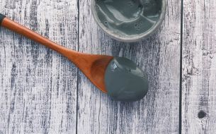 best-beauty-benefits-of-dead-sea-mud